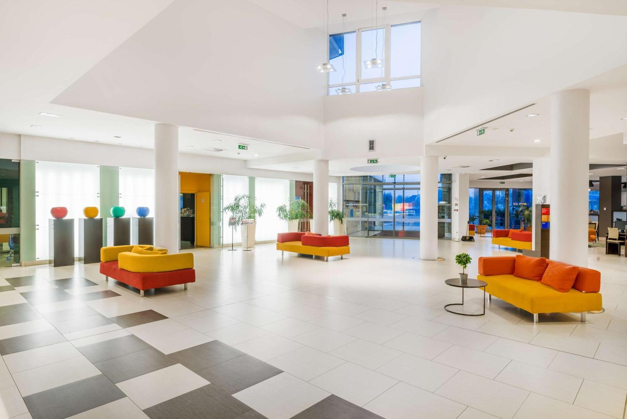 Park Inn By Radisson Sarvar Resort & Spa Ngoại thất bức ảnh