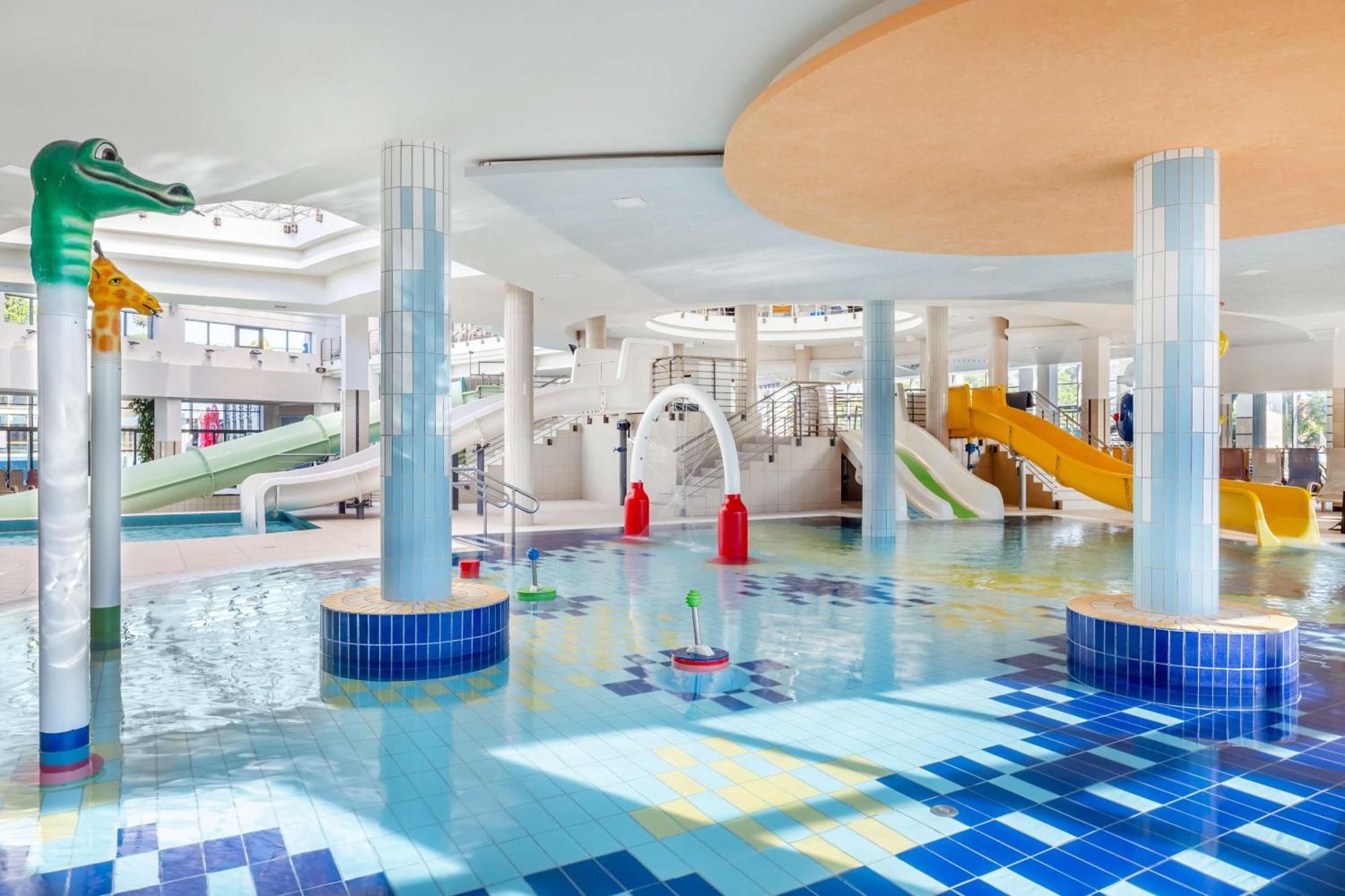 Park Inn By Radisson Sarvar Resort & Spa Ngoại thất bức ảnh