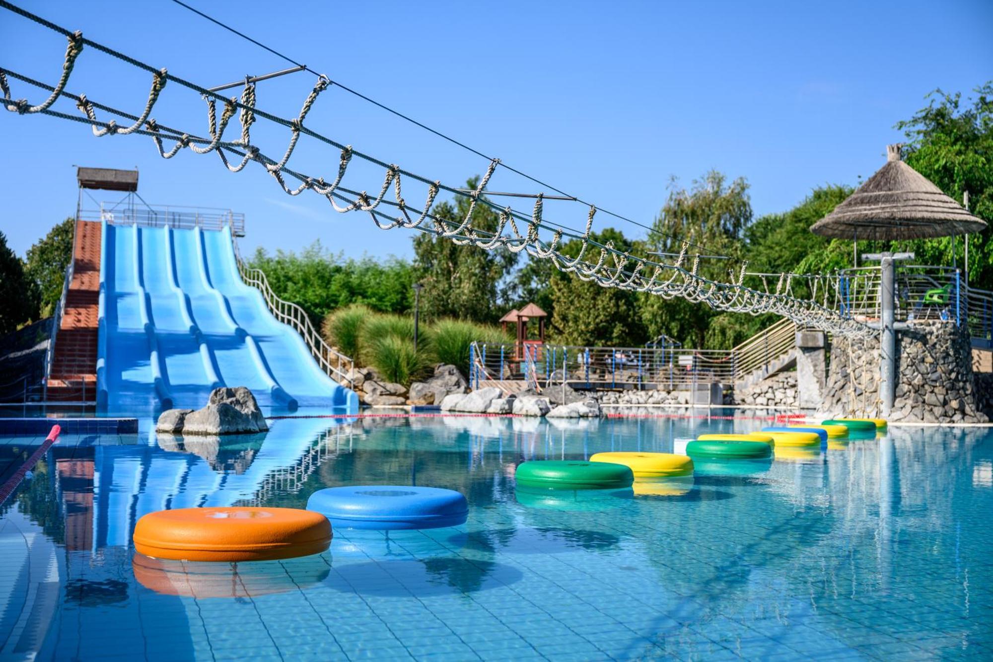 Park Inn By Radisson Sarvar Resort & Spa Ngoại thất bức ảnh