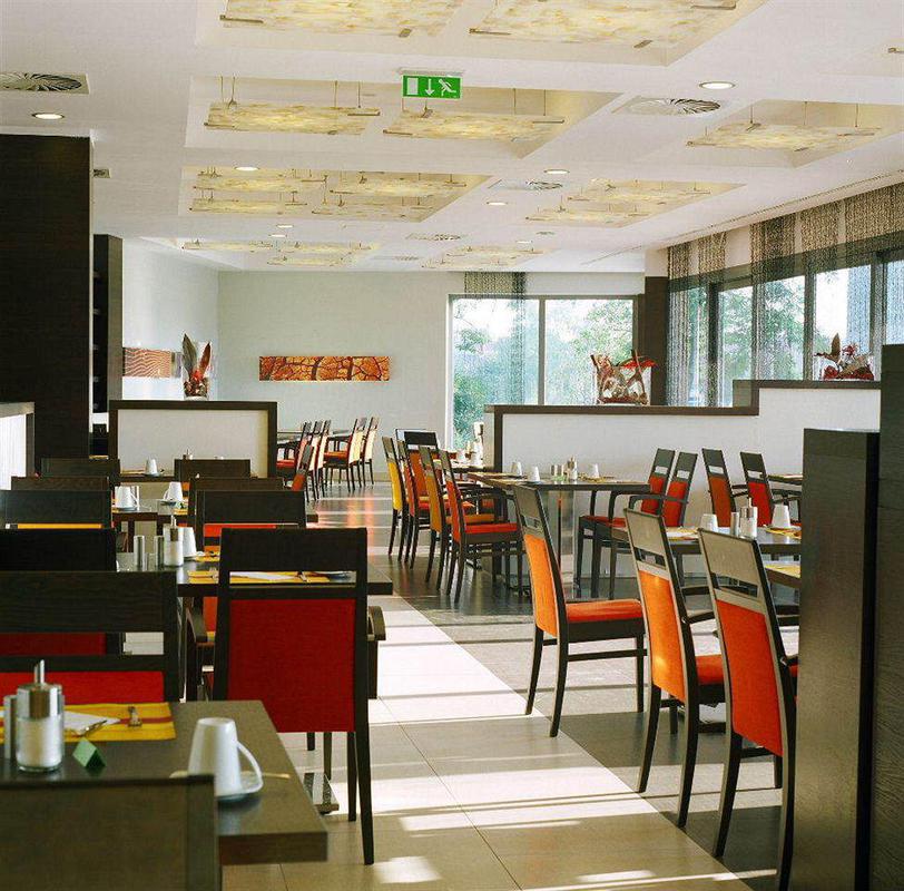 Park Inn By Radisson Sarvar Resort & Spa Nhà hàng bức ảnh